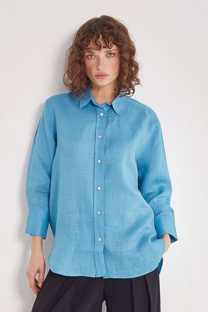 Linen Shirt with Mother-of-Pearl Buttons - Turquoise Blue
